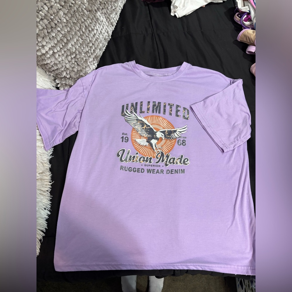 SHEIN Purple Short Sleeve Tee with Graphic Design